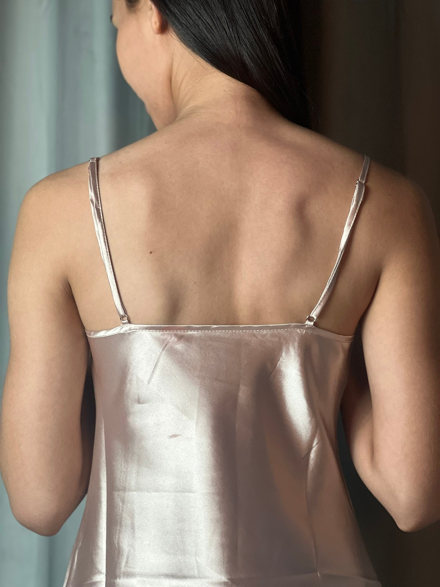 Camisola em Lingerie com Renda Contrastante - Premium