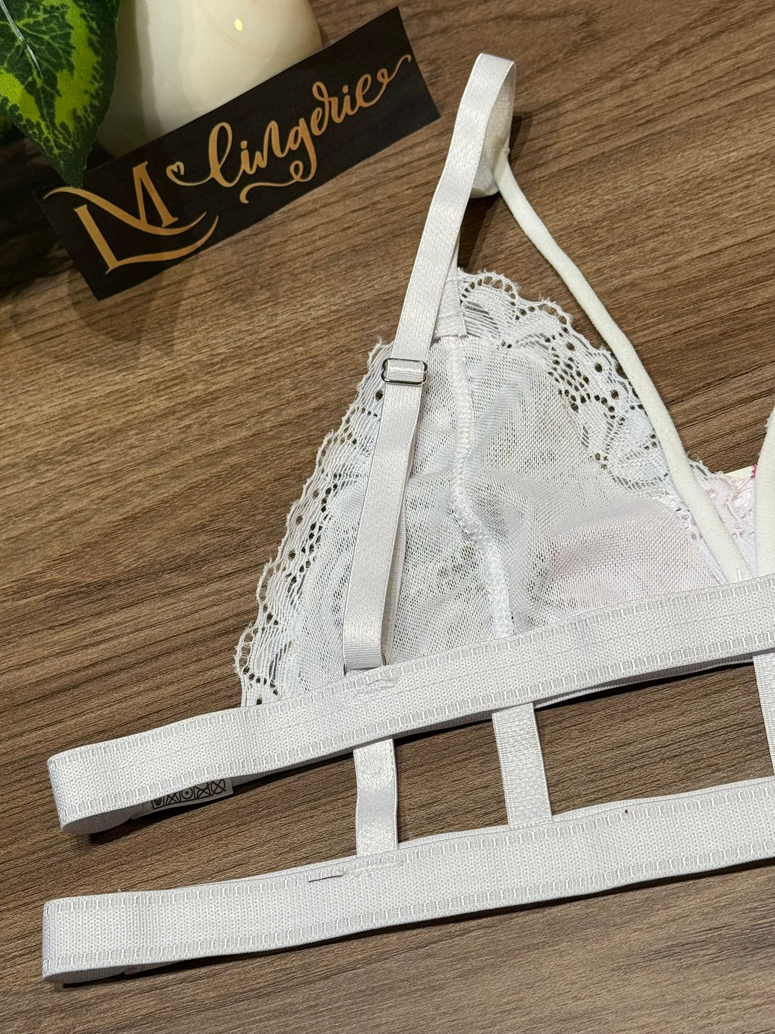 Conjunto Lingerie Sexy em Renda Sem Bojo – Premium